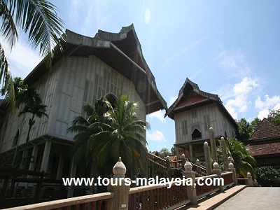 متحف ولاية تيرنجانو في ولاية ترينجانو ماليزيا
