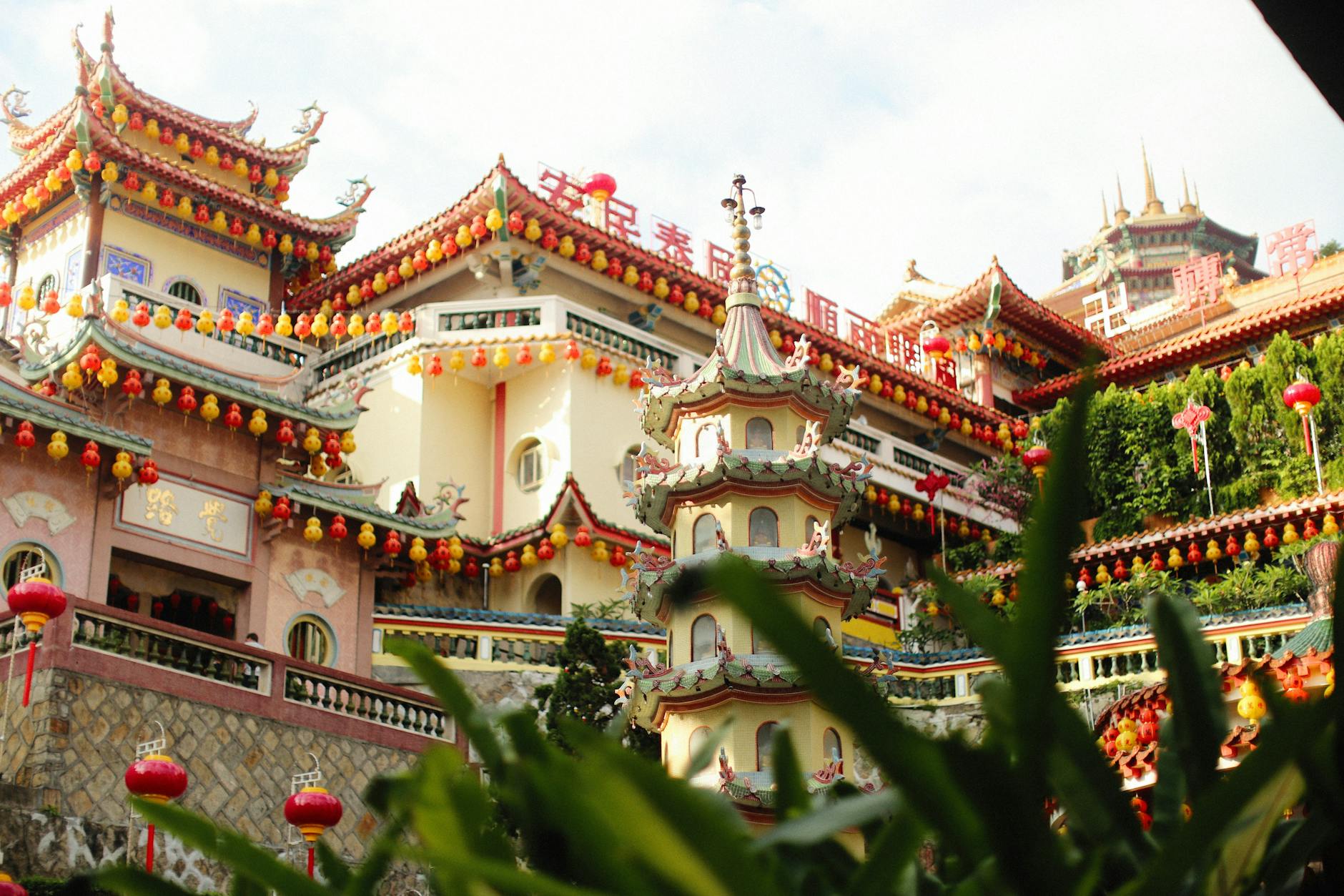 Best Temples in Malaysia: A Guide to the Country’s Most Spectacular Religious Sites