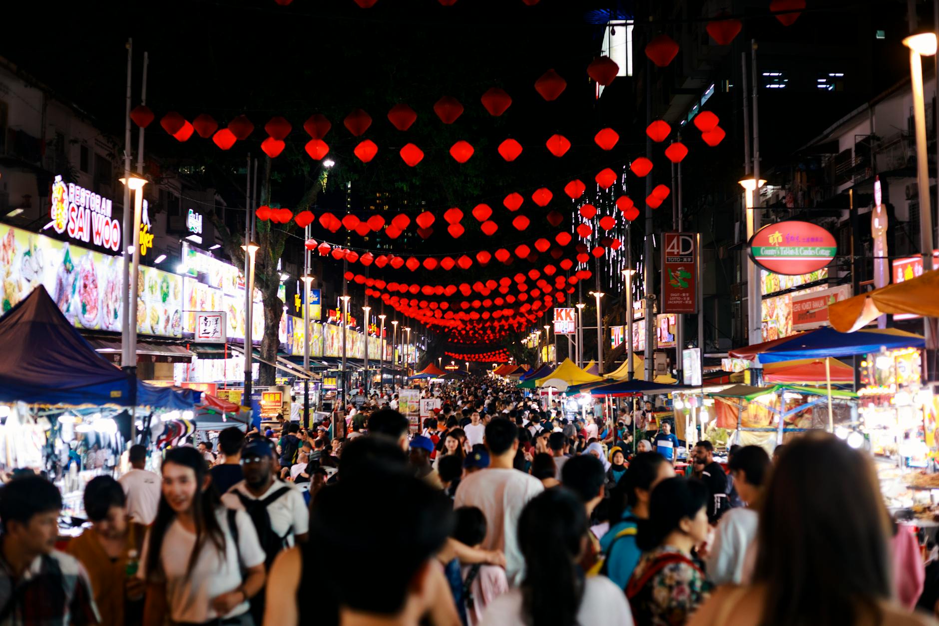 Kuala Lumpur Food Guide: Where and What to Eat in Malaysia’s Capital (2026)