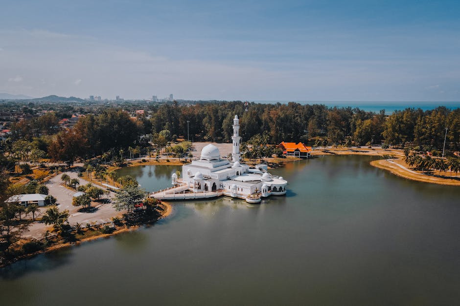 Malaysia Cultural Etiquette: Dos and Don’ts Every Tourist Should Know (2026)