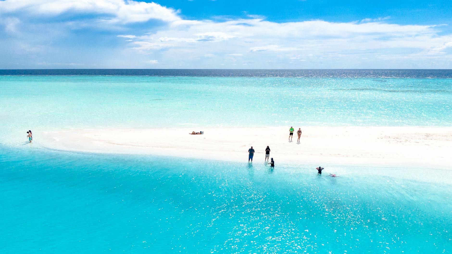 Redang Island Guide: Crystal Waters, Marine Life & Resort Paradise (2026)