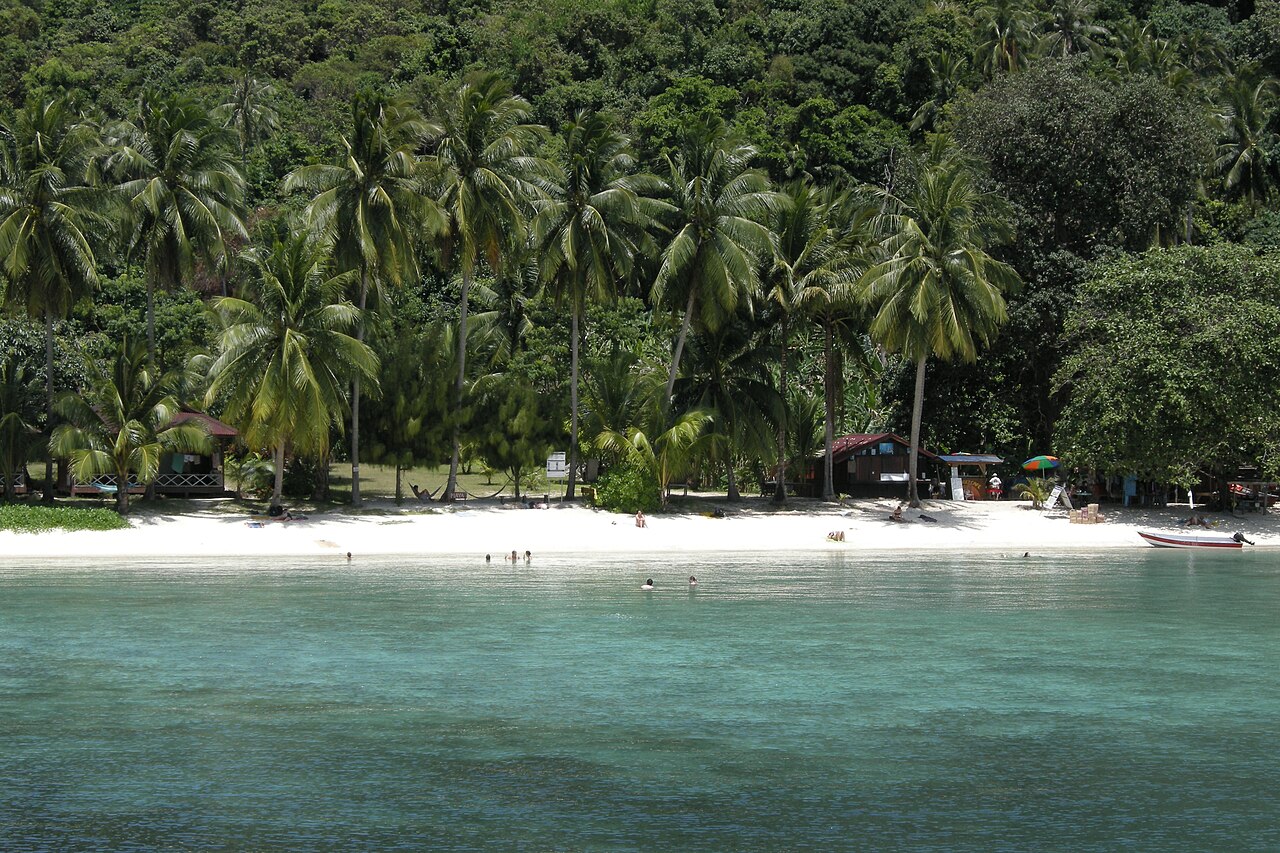 White sand beach and turquoise water on Perhentian Kecil island